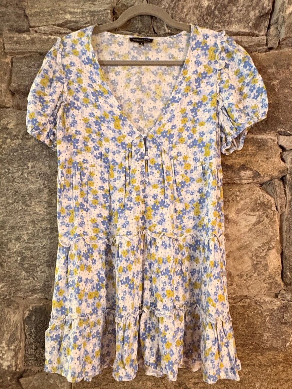 KENDALL & KYLIE FLORAL FLOWY SUMMER DRESS SZ S - LIKE NEW
